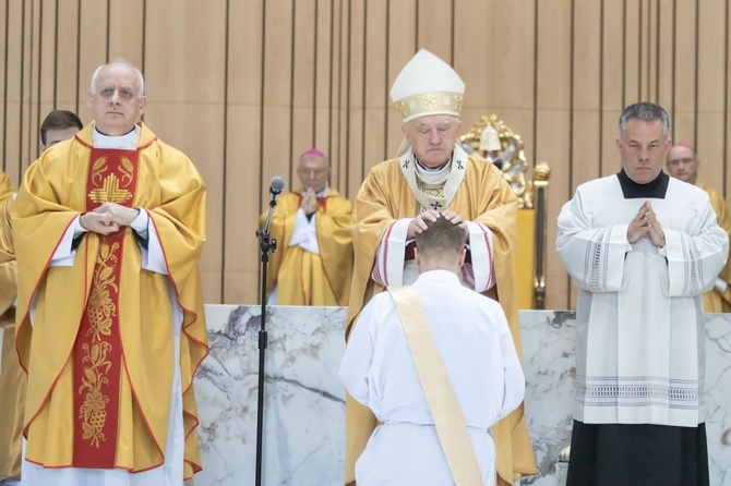 Nowi księża archidiecezji warszawskiej