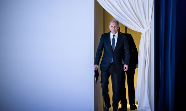 Kanclerz Scholz i prezydent Macron rozmawiali z Putinem o zakończeniu wojny na Ukrainie