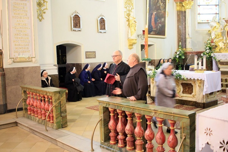 Pielgrzymka osób konsekrowanych na Górę Świętej Anny