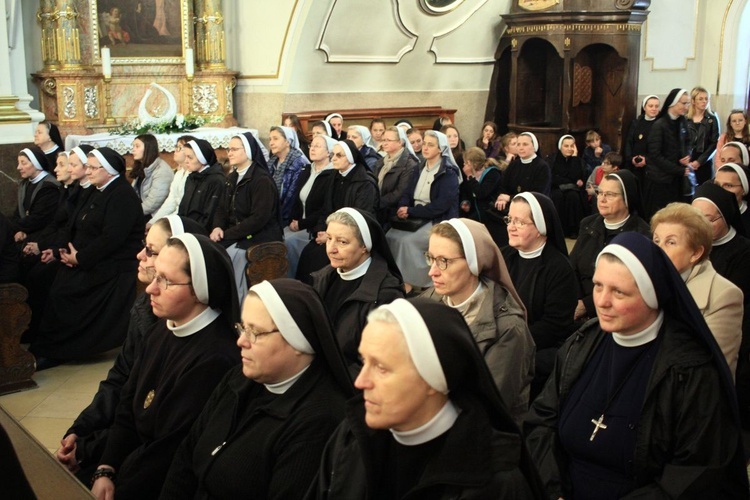 Pielgrzymka osób konsekrowanych na Górę Świętej Anny