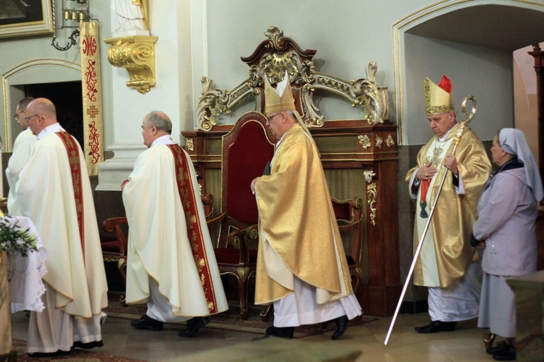 Pielgrzymka osób konsekrowanych na Górę Świętej Anny