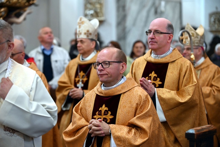 Dziękczynienie za beatyfikację kard. S. Wyszyńskiego