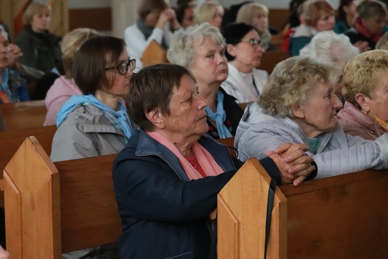 IX DPK. Wprowadzenie relikwii świętych kobiet