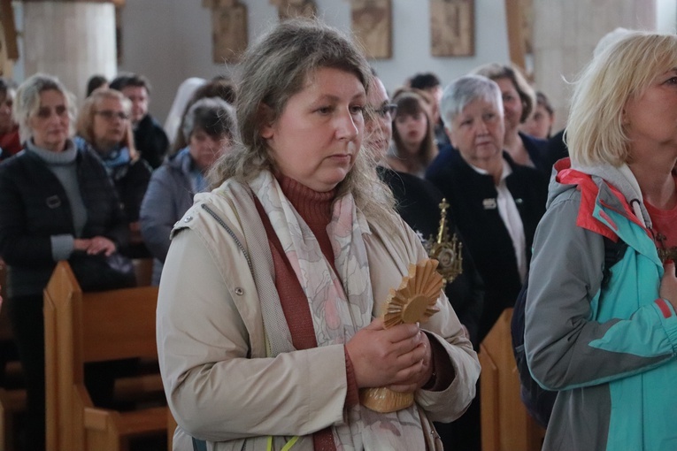 IX DPK. Wprowadzenie relikwii świętych kobiet