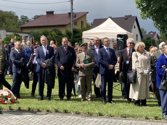 Wprowadzenie relikwii i bierzmowanie w Międzylesiu