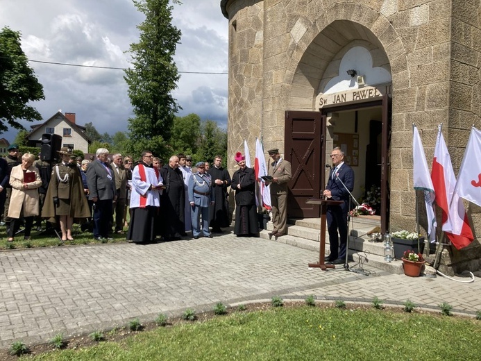 Wprowadzenie relikwii i bierzmowanie w Międzylesiu