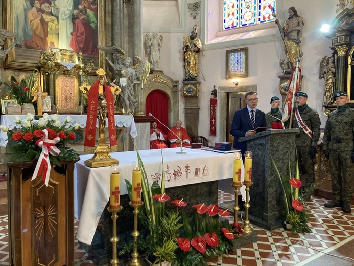 Wprowadzenie relikwii i bierzmowanie w Międzylesiu