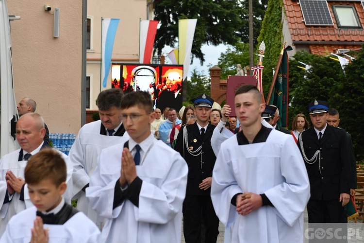 Rekoronacja w otyńskim sanktuarium Matki Bożej Królowej Pokoju