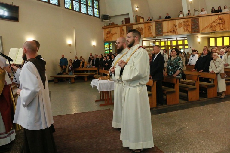 Święcenia kapłańskie u braci kapucynów