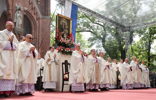 Pielgrzymka mężczyzn do Piekar cz. 2