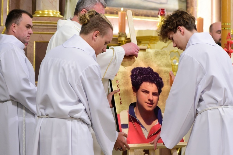 Klewki. Relikwie bł. Karola Acutisa 