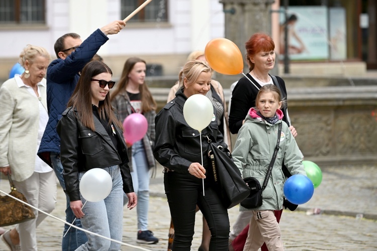 Świdnicki marsz dla życia i rodziny 2022