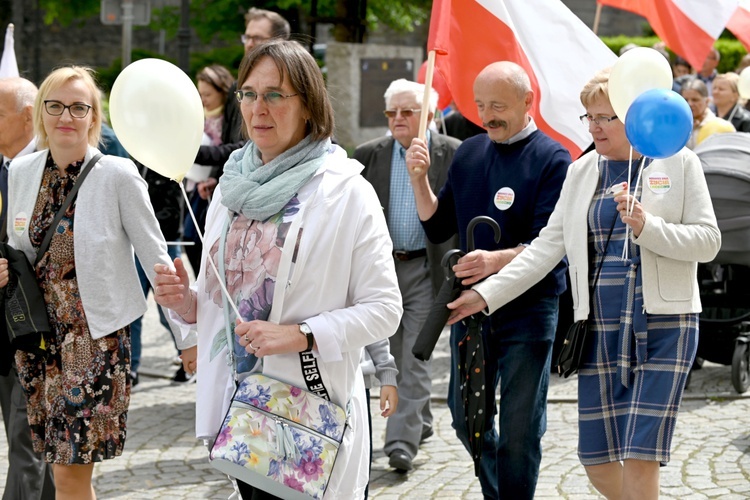 Świdnicki marsz dla życia i rodziny 2022