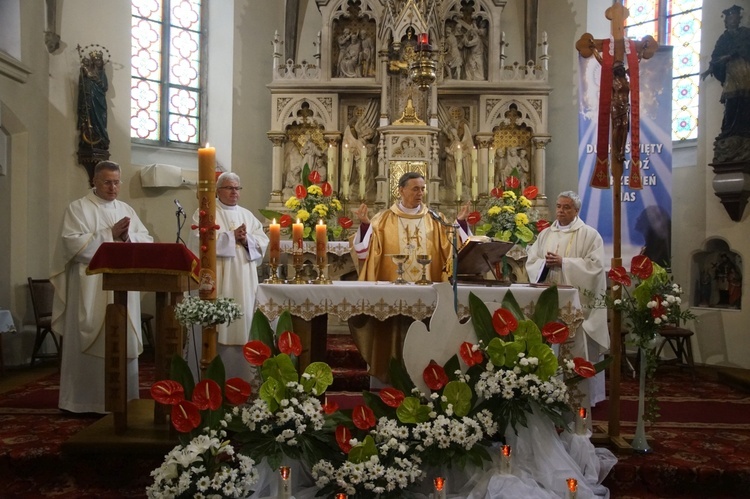 Pieszyce. Wizytacja w parafii św. Jakuba Apostoła