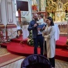 Aneta i Jędrzej Ramsowie w czasie konferencji w kościele św. Józefa.