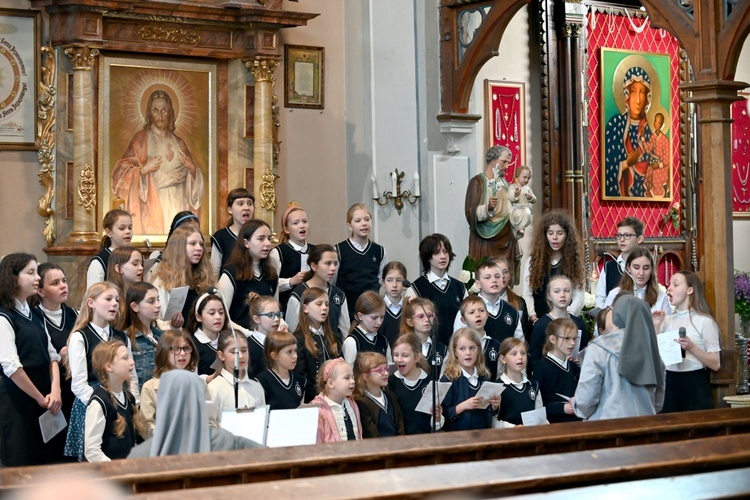 Pieszyce. Salezjanki świętowały jubileusze