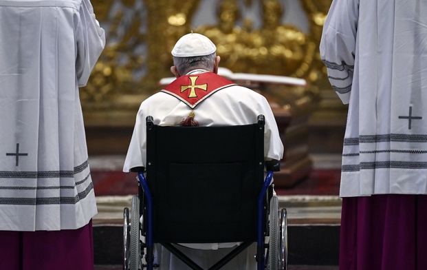 Papież przez modlitwą różańcową o pokój: Niech szybko ustanie wojna!
