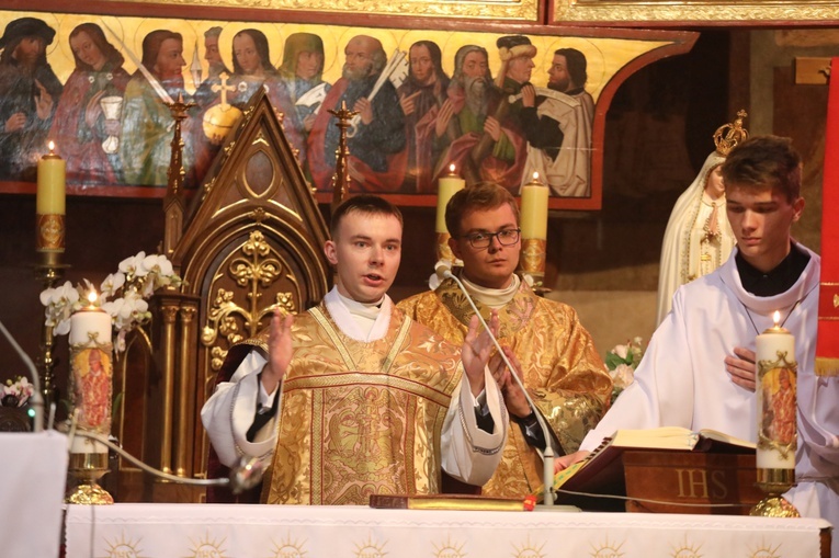 Prymicyjna Msza św. ks. Patryka Zaręby w Starym Bielsku - 2022