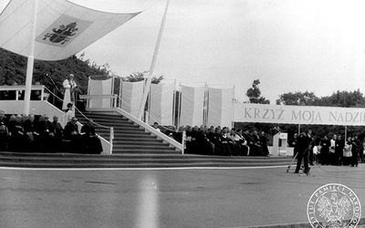 Spotkanie z młodzieżą na Westerplatte.