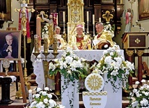 ▲	Eucharystii przewodniczył ordynariusz łowicki.