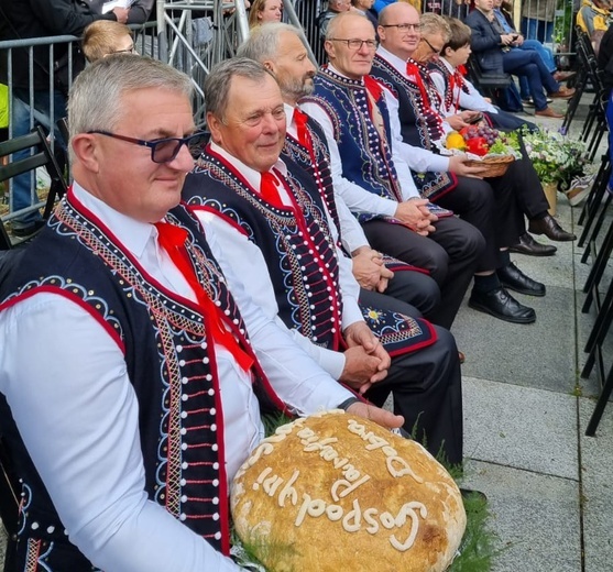 Dobra. Męska pielgrzymka do Piekar Śląskich