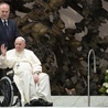 Dzisiaj papieski różaniec w intencji pokoju w Ukrainie i na całym świecie 