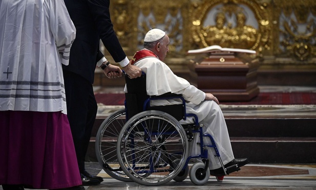 Papież wziął udział w pogrzebie śp. kard. Sodano