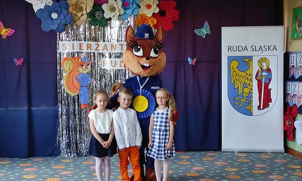 Śląskie. "Wiewiórka" w policji, komandosi w szpitalu i "miasto nauki". Dzień Dziecka w regionie