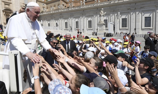 Papież: Nie tajmy przed młodymi prawdy o Bogu