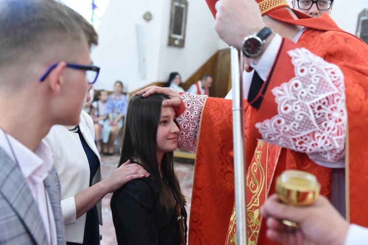 Bierzmowanie w Chomranicach