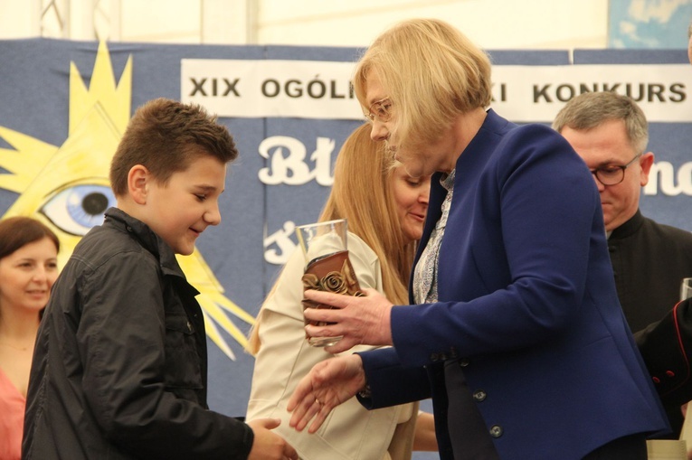 Zabawa. Wręczenie nagród w konkursie o bł. Karolinie