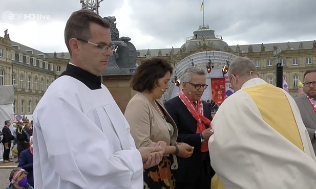 Muzułmanka oraz znany ewangelik przyjęli Komunię Świętą podczas Katholikentagu