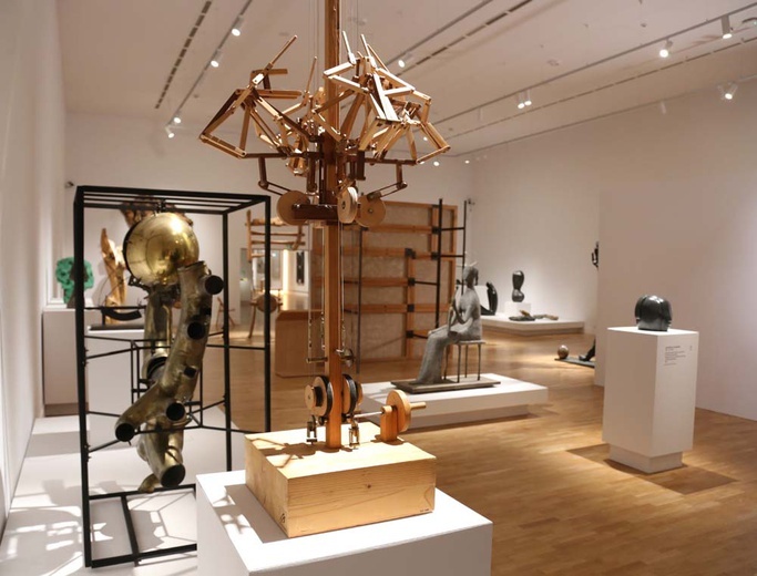 Wystawa "XX + XXi. Rzeźba" w Muzeum Narodowym cz. 1