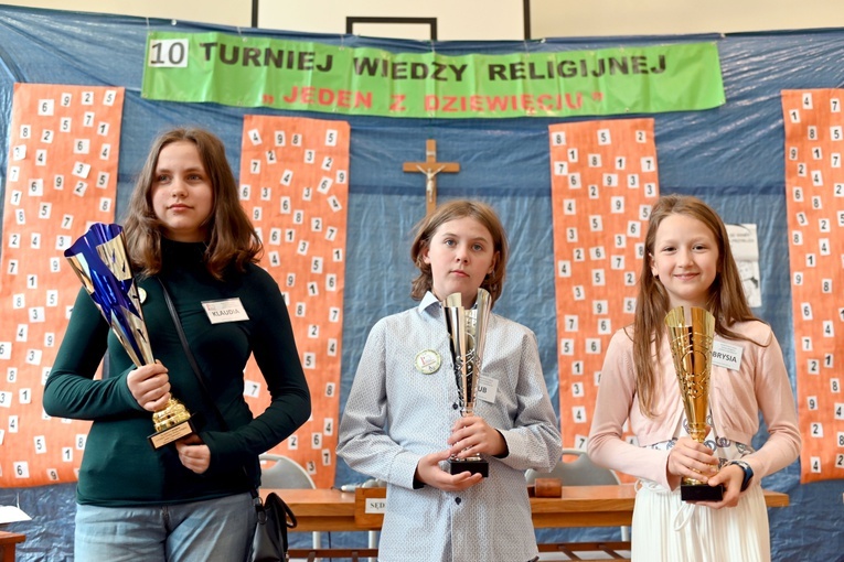 Zwycięzcy jubileuszowych zmagań: Gabriela Przepiórka, Klaudia Więcław i Jakub Nyklewicz.