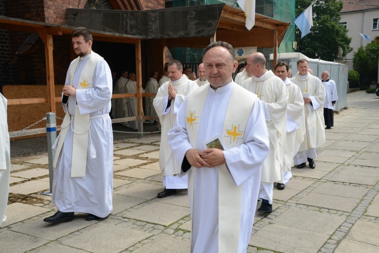 Święcenia kapłańskie w roku Złotego Jubileuszu Diecezji Opolskiej