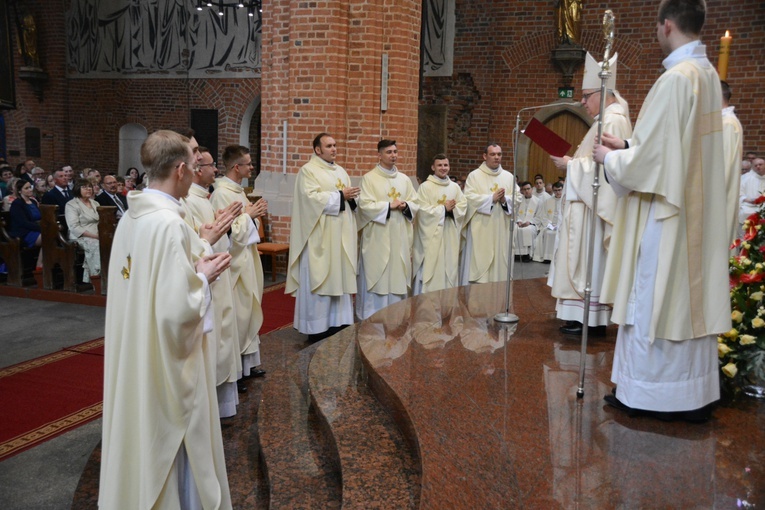 Święcenia kapłańskie w roku Złotego Jubileuszu Diecezji Opolskiej