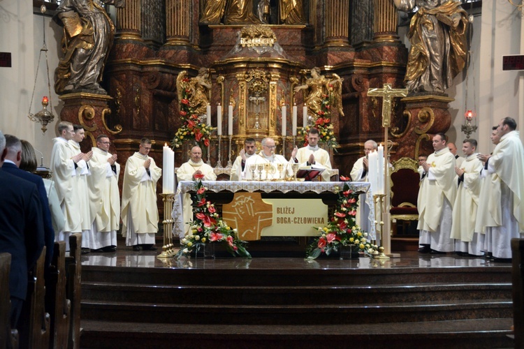 Święcenia kapłańskie w roku Złotego Jubileuszu Diecezji Opolskiej