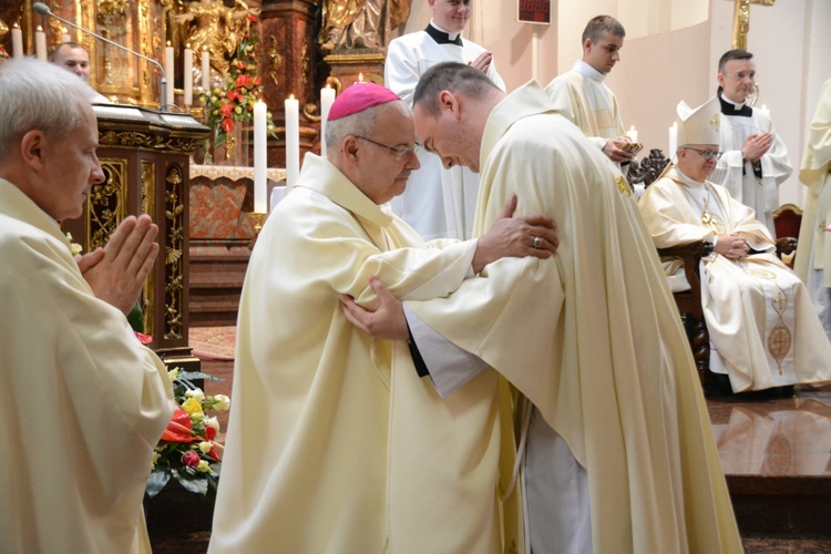 Święcenia kapłańskie w roku Złotego Jubileuszu Diecezji Opolskiej