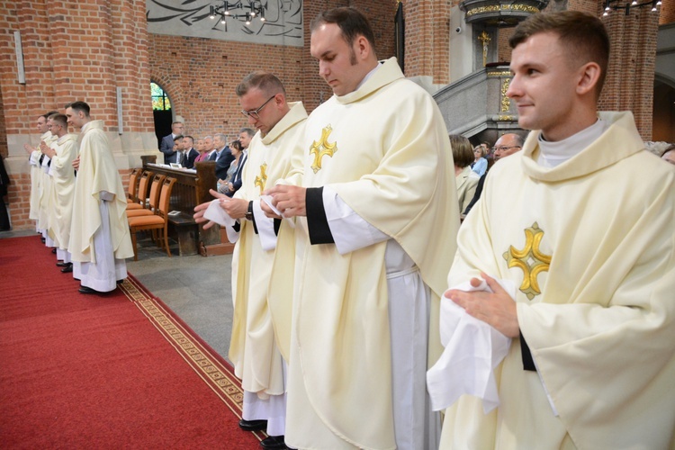 Święcenia kapłańskie w roku Złotego Jubileuszu Diecezji Opolskiej