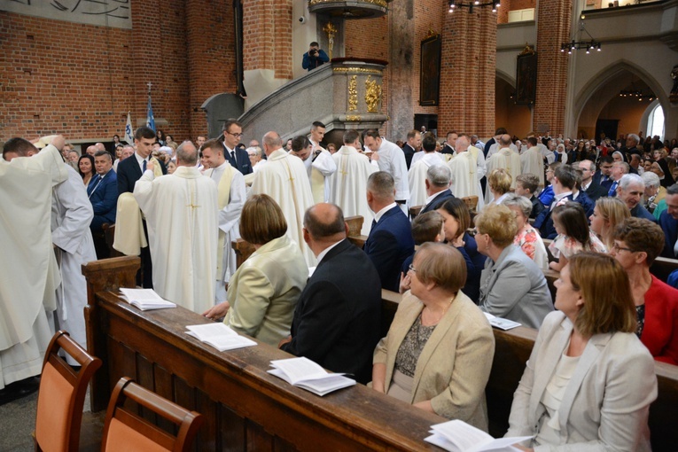 Święcenia kapłańskie w roku Złotego Jubileuszu Diecezji Opolskiej