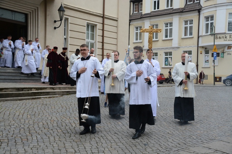 Święcenia kapłańskie w roku Złotego Jubileuszu Diecezji Opolskiej