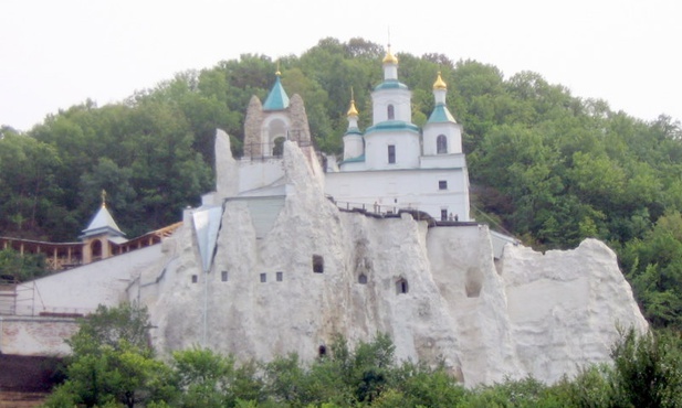 Rosjanie ostrzelali Ławrę Świętogórską, w klasztorze chronili się uchodźcy