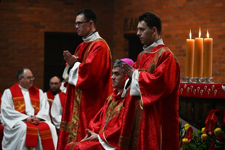 Święcenia diakonatu