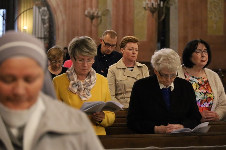 Wigilia Pięćdziesiątnicy w Nowej Rudzie, Walimiu, Głuszycy i Świdnicy