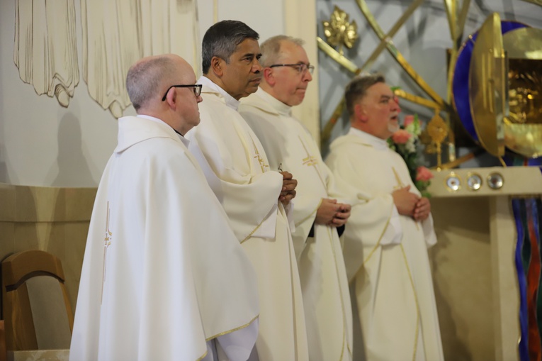 Konsekracja kościoła Matki Bożej Pocieszenia w Nowej Hucie