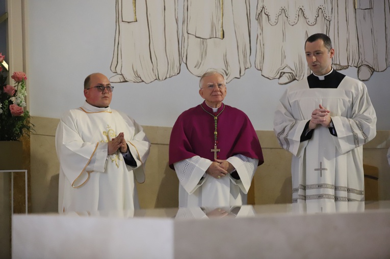 Konsekracja kościoła Matki Bożej Pocieszenia w Nowej Hucie