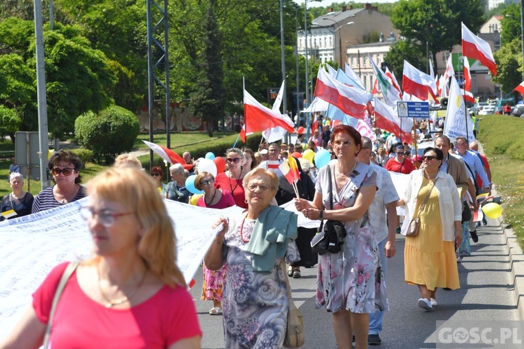 Gorzów Wlkp. III Marsz dla Życia i Rodziny w 25. rocznicę wizyty Jana Pawła II