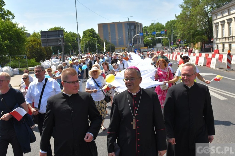 Gorzów Wlkp. III Marsz dla Życia i Rodziny w 25. rocznicę wizyty Jana Pawła II