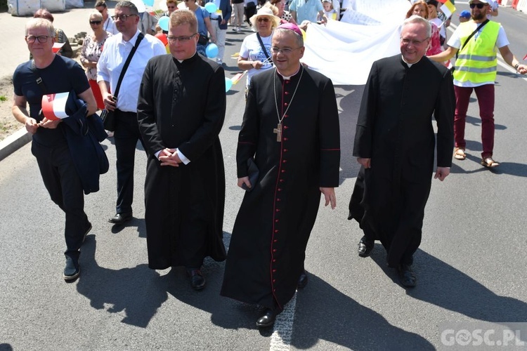 Gorzów Wlkp. III Marsz dla Życia i Rodziny w 25. rocznicę wizyty Jana Pawła II