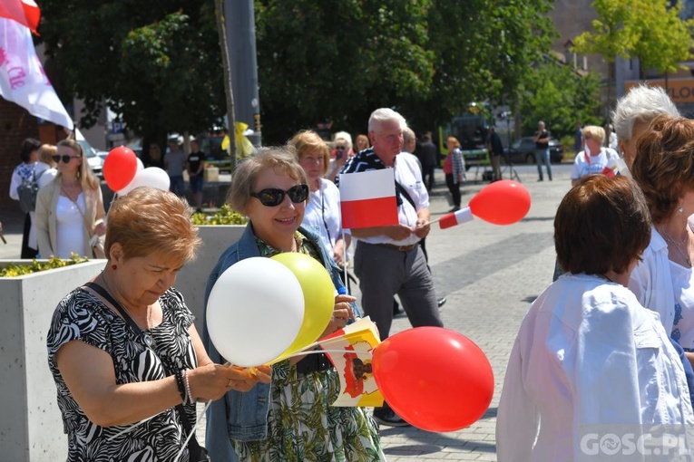 Gorzów Wlkp. III Marsz dla Życia i Rodziny w 25. rocznicę wizyty Jana Pawła II